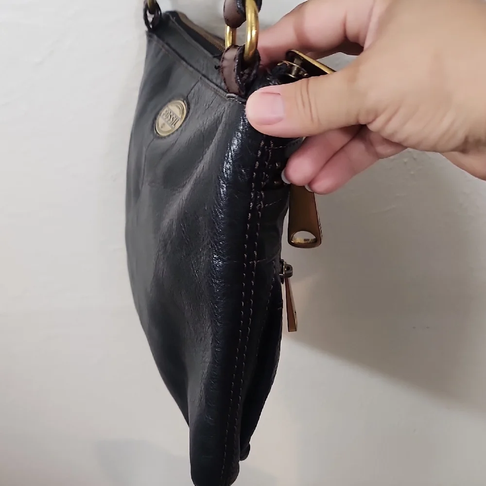 Fossil this black